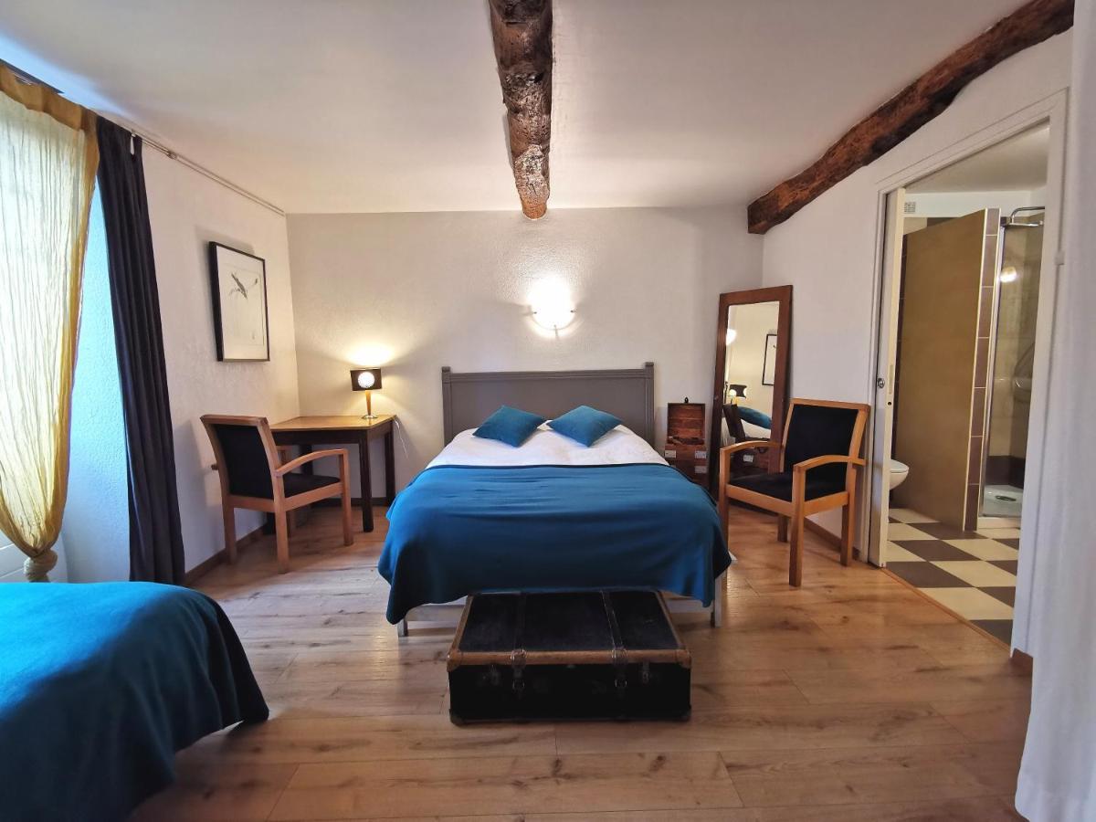 Logis Hotel Restaurant La Barguillere Saint-Pierre-de-Rivière Kültér fotó