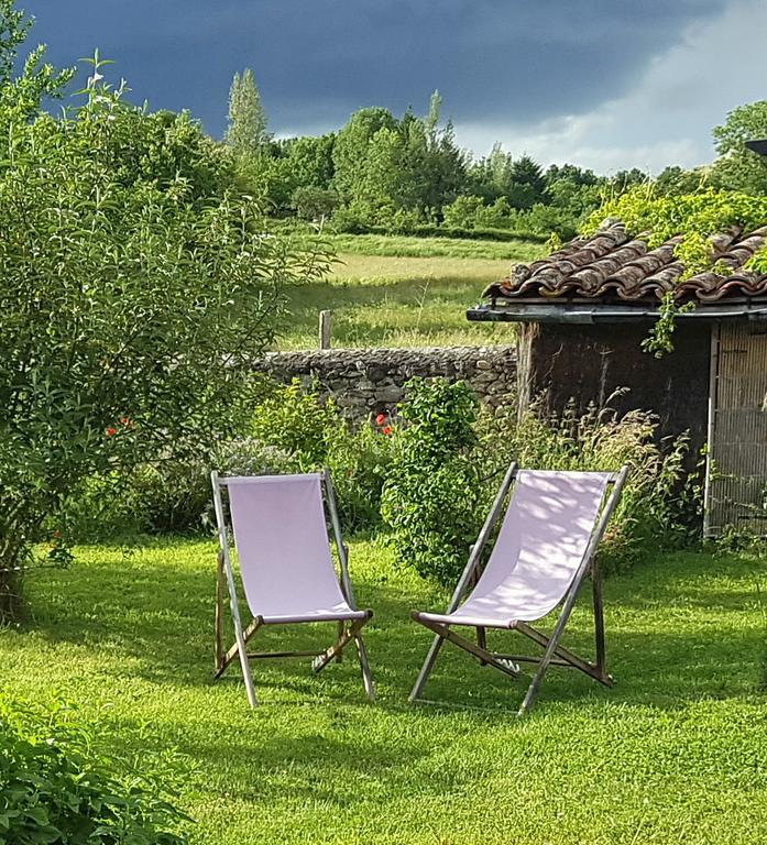 Logis Hotel Restaurant La Barguillere Saint-Pierre-de-Rivière Kültér fotó